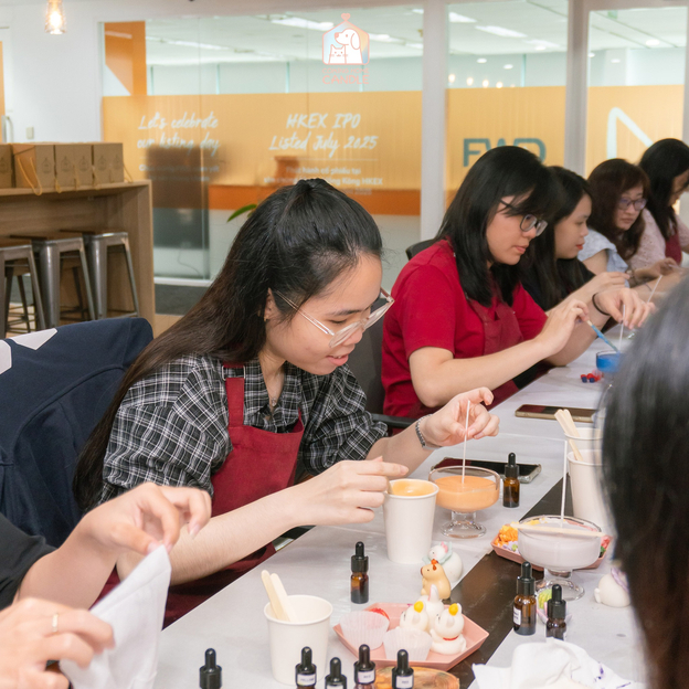 Nhiều phụ kiện trang trí chuẩn phong cách Hàn Quốc tại studio