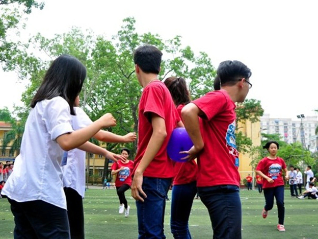 Sự tiếp xúc gần gũi giúp xóa tan khoảng cách giữa các thành viên.